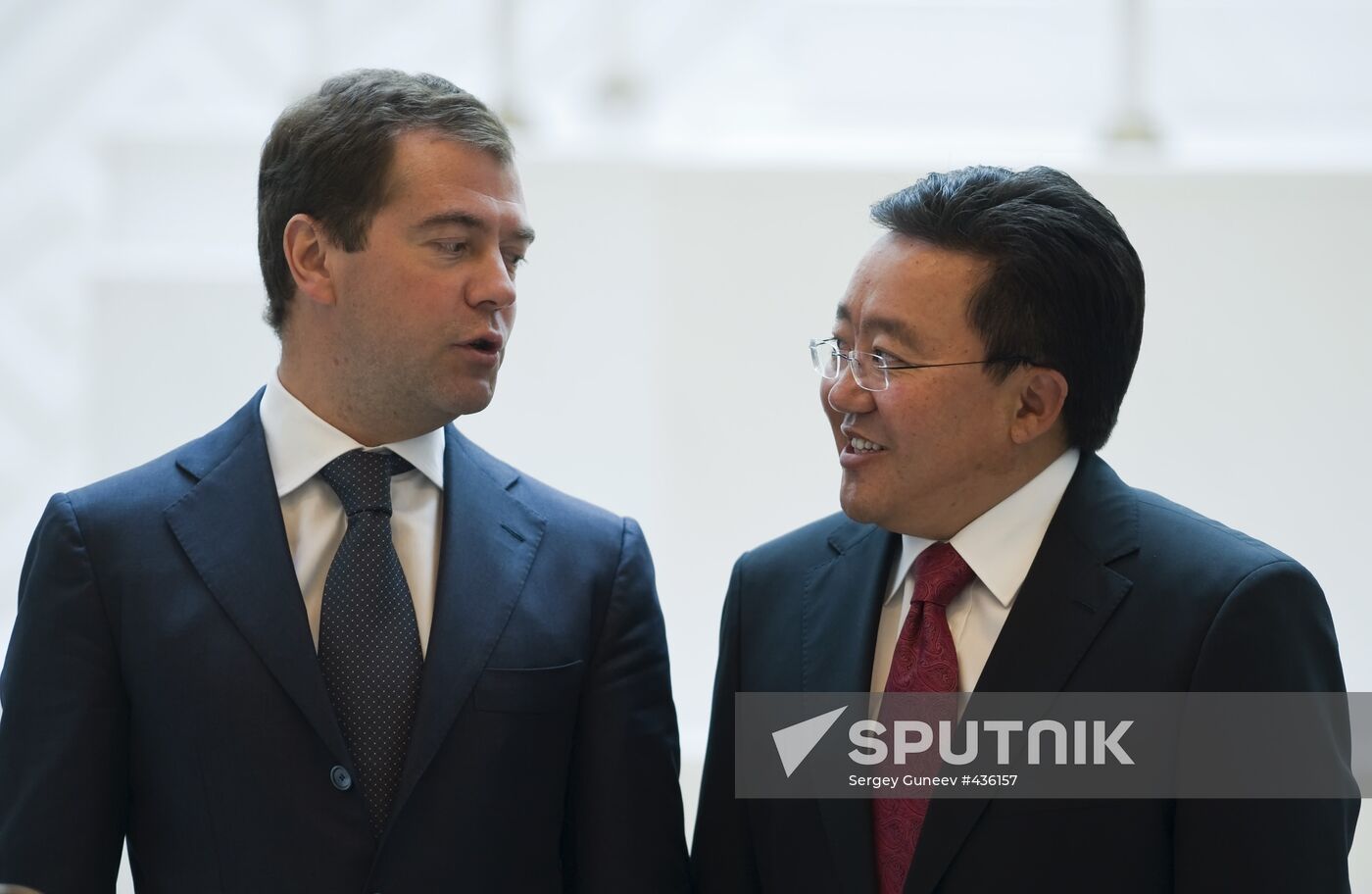 Russian, Mongolian Presidents meet