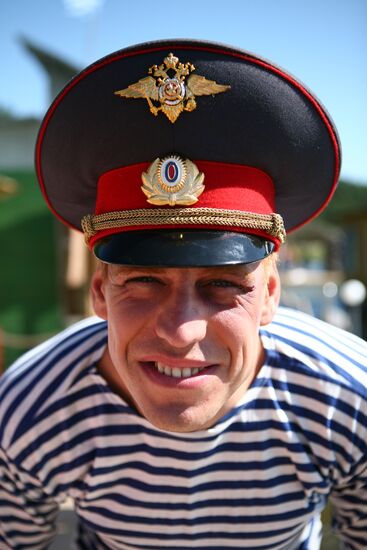 Dmitry Dyuzhev. The movie "High Security Vacation"