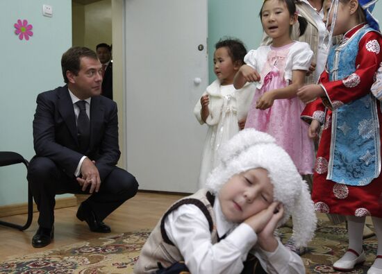 Dmitry Medvedev visits Plekhanov Academy branch in Ulan Bator