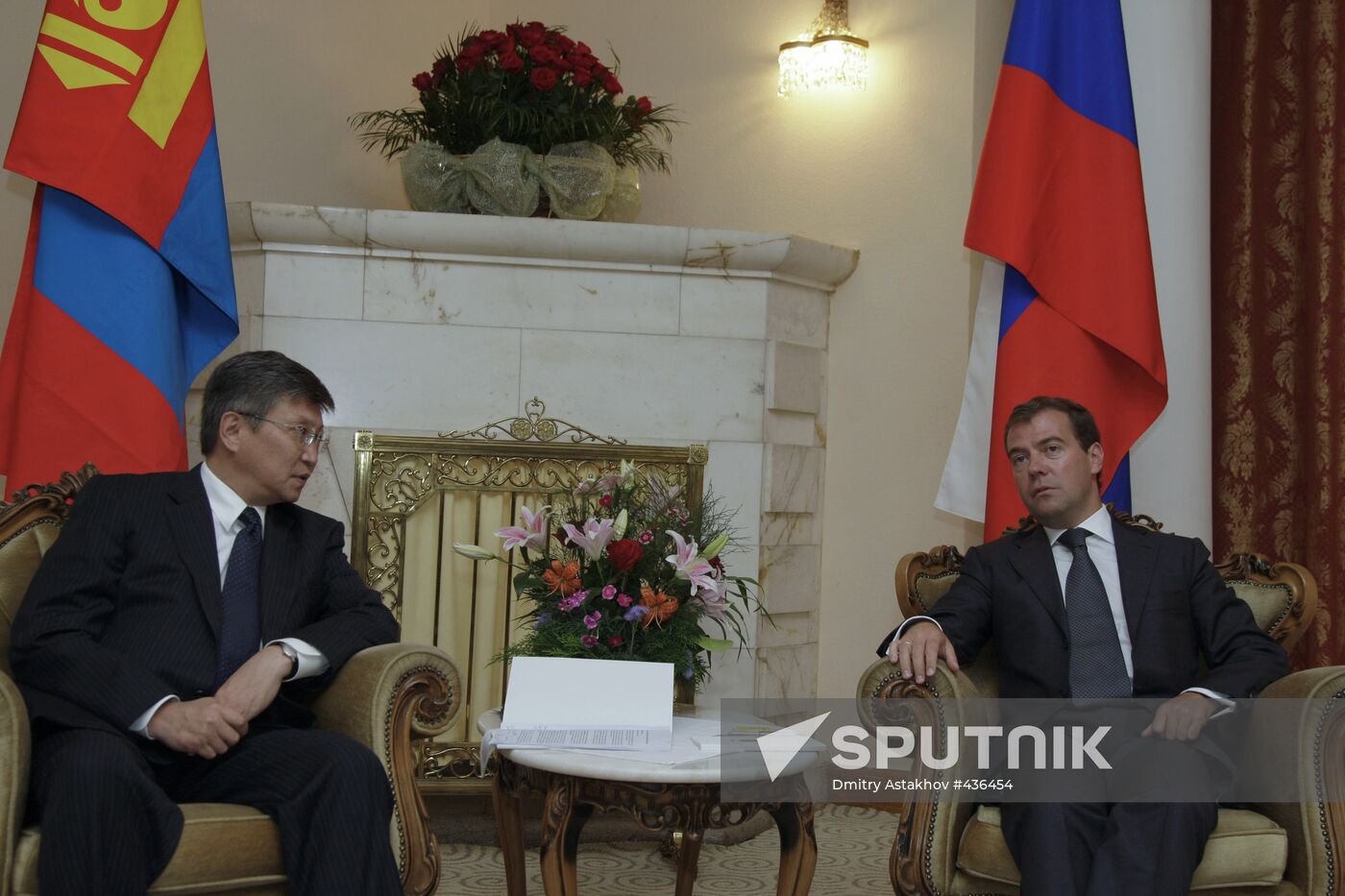 Dmitry Medvedev meets with Mongolian Prime Minister