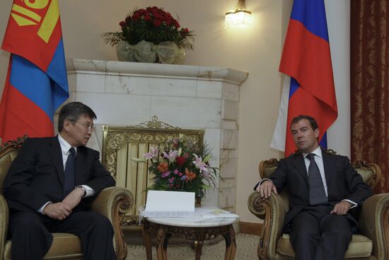 Dmitry Medvedev meets with Mongolian Prime Minister