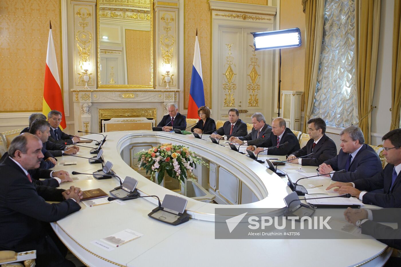 Vladimir Putin meets with Eduard Kokoity