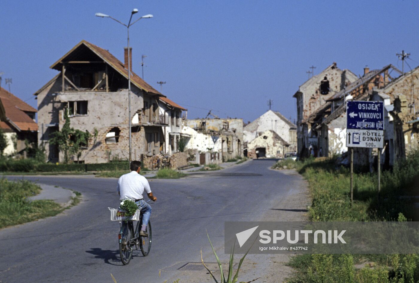 Street in Vukovar after attack