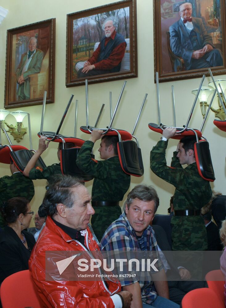 Meeting of company of Russian Army Central Academic Theater