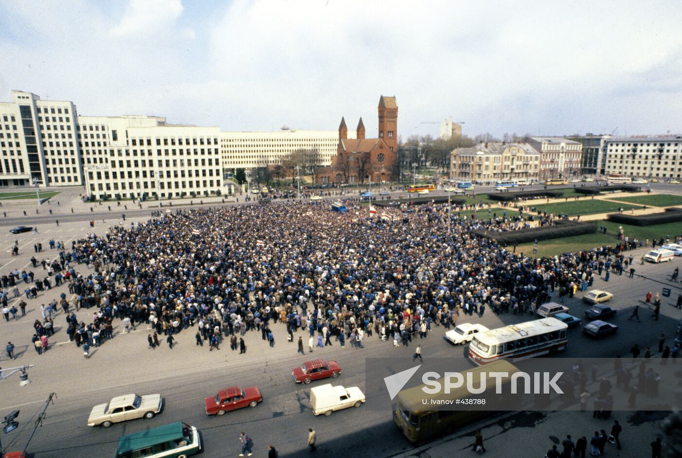 Massive rally of workers in Minsk