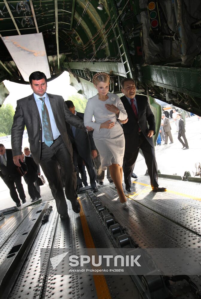 Ukrainian Prime Minister Yulia Tymoshenko visits Antonov complex