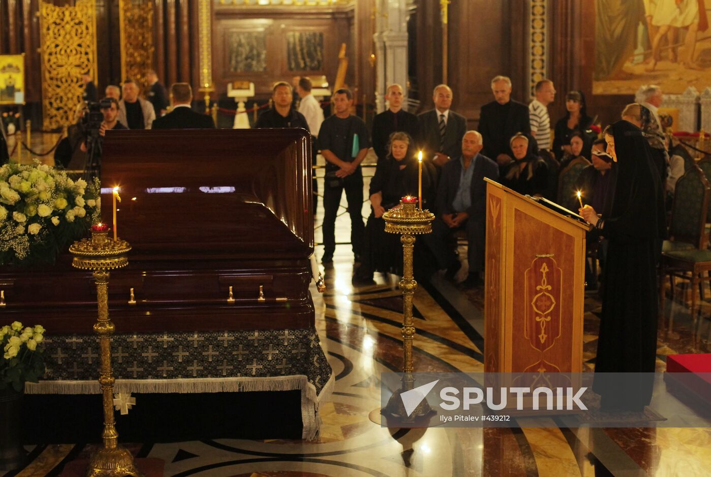 Bidding farewell to poet Sergey Mikhalkov