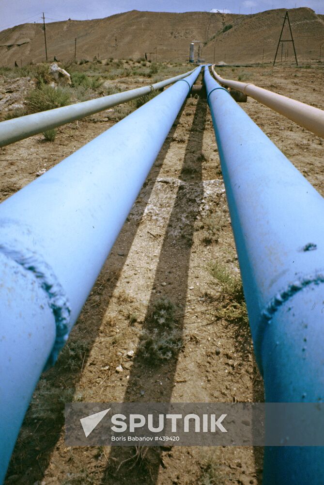 Oil pipeline