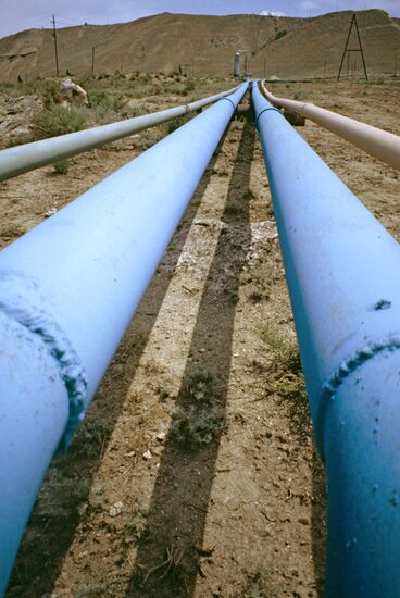 Oil pipeline
