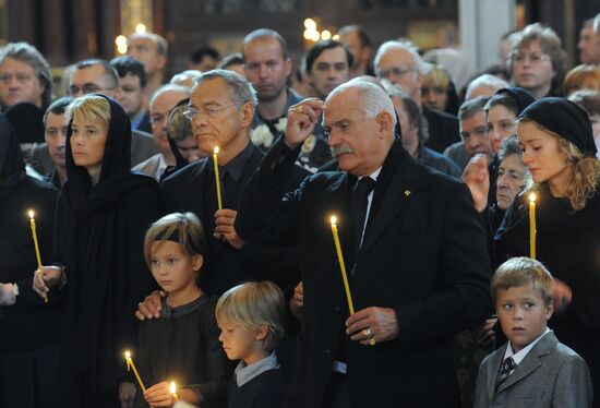 Sergei Mikhalkov's funeral service