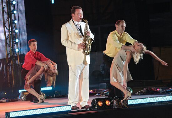 Stars Reflection music and aquatic show premiers in Moscow