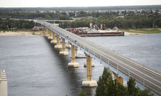 Bridge over Volga in Volgograd