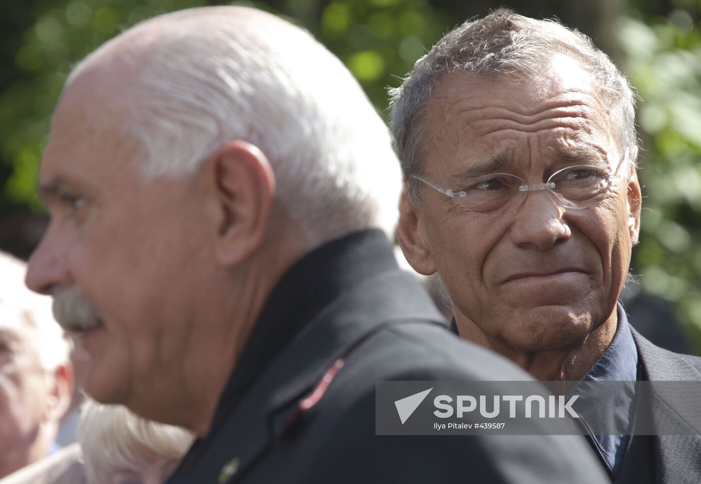 Sergei Mikhalkov's burial service at Novodevichy Cemetery