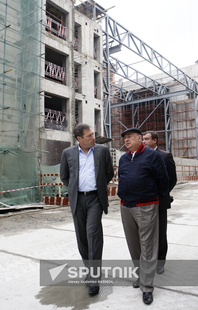 Vladimir Resin inspects Bolshoi Theater reconstruction site