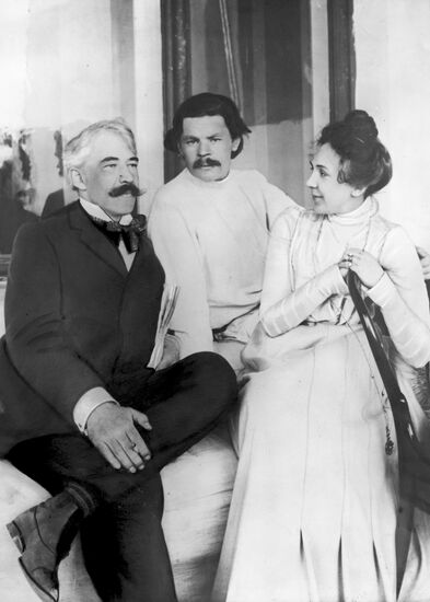 Konstantin Stanislavsky, Alexei Gorky and Maria Lilina