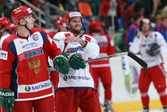 Vitaly Proshkin, Alexander Radulov