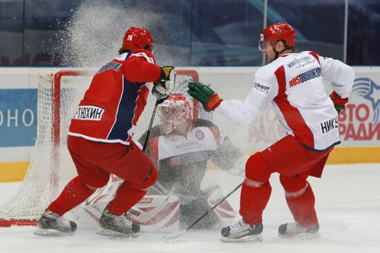 Yevgeny Artyukhin, Ilya Nikulin, Sergei Varlamov