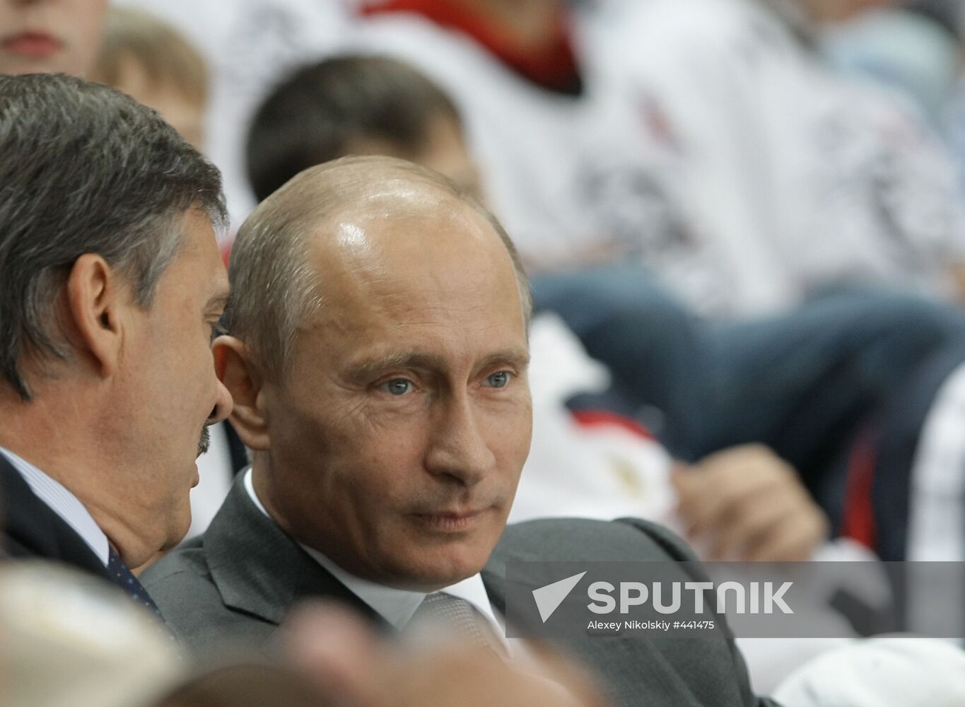 Vladimir Putin at Russian hockey players' training session