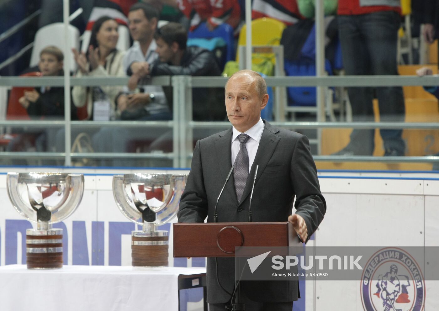 Vladimir Putin at Russian hockey players' training session