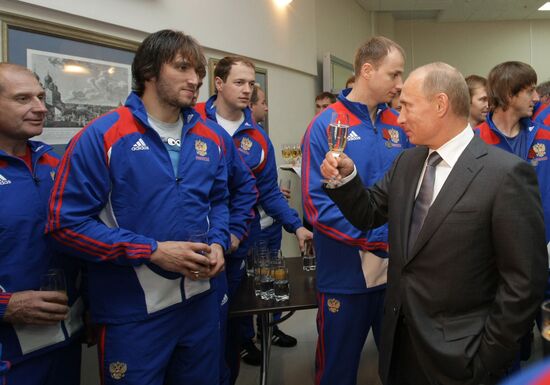 Prime Minister Putin at hockey team's training session