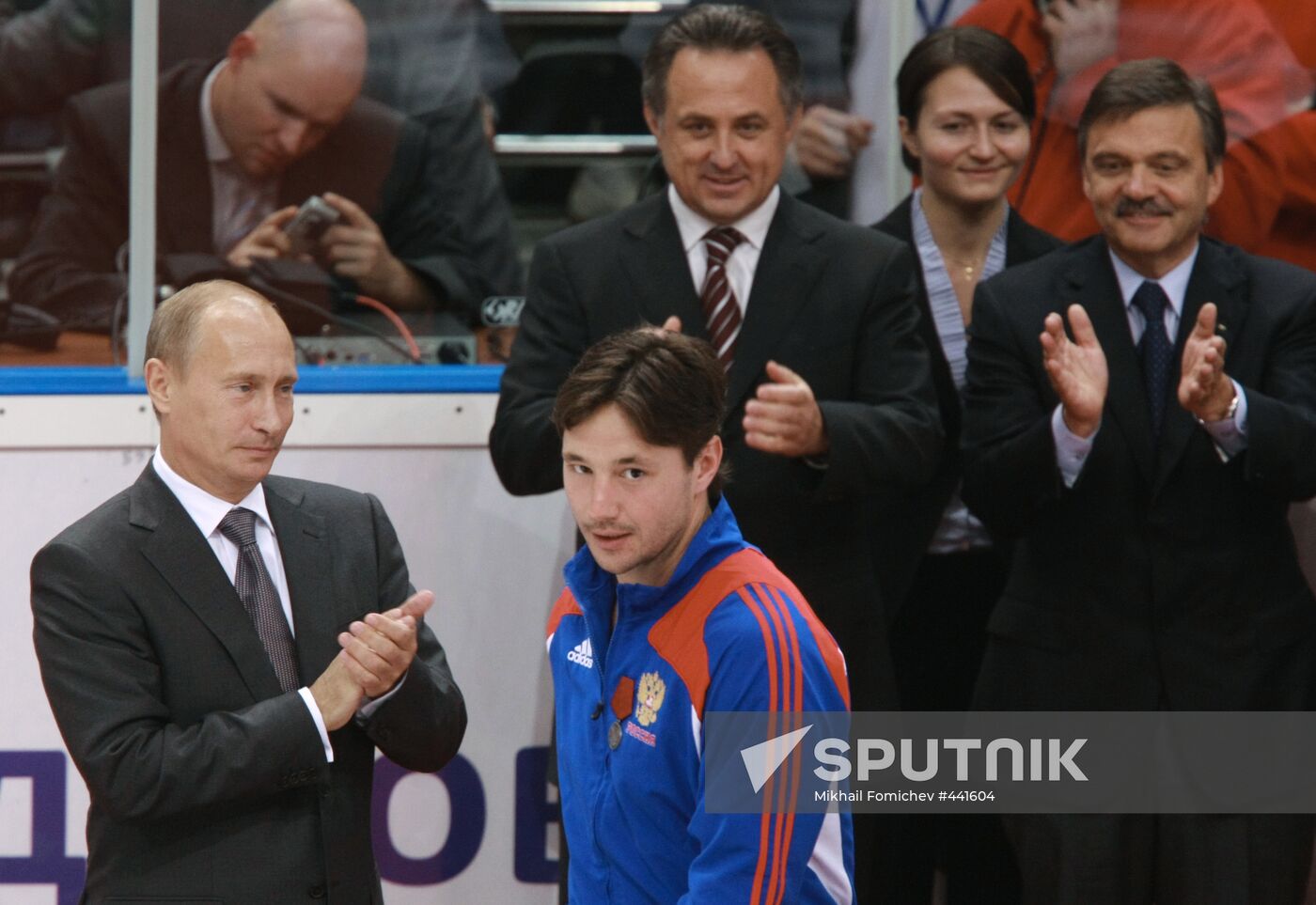 Vladimir Putin at Russian hockey players' training session