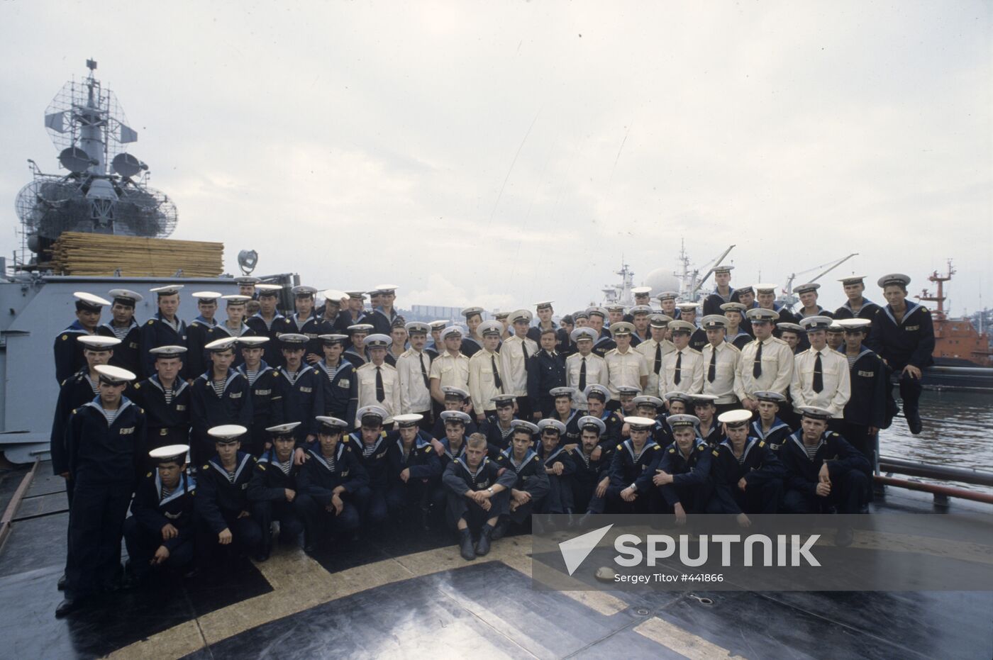 Crew of Tallinn large antisubmarine warfare ship