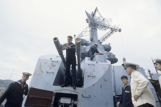 Crew of Tallinn large antisubmarine warfare ship