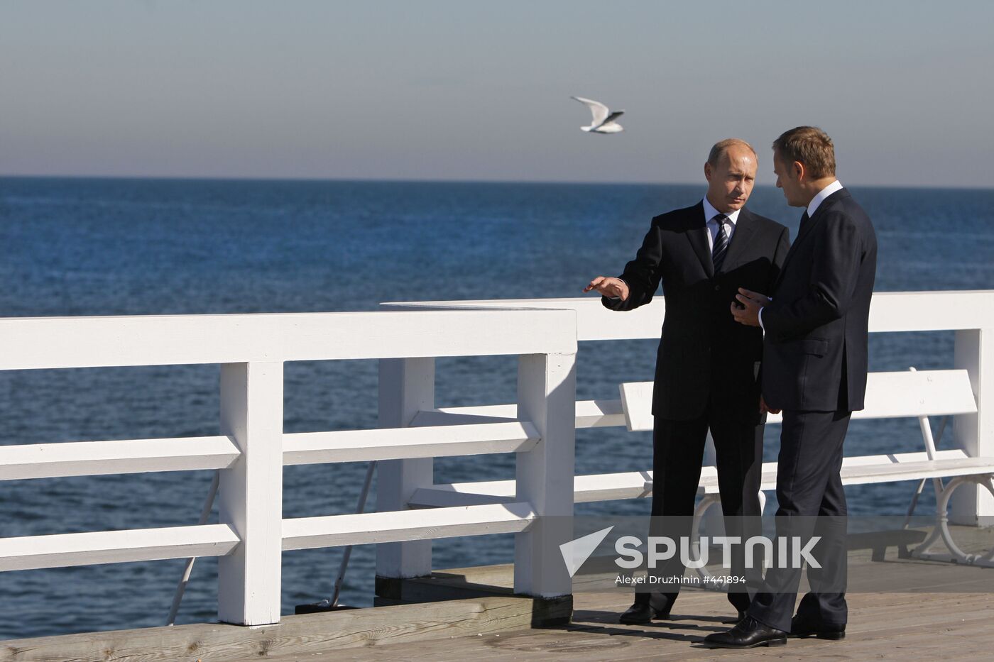 Vladimir Putin pays working visit to Poland