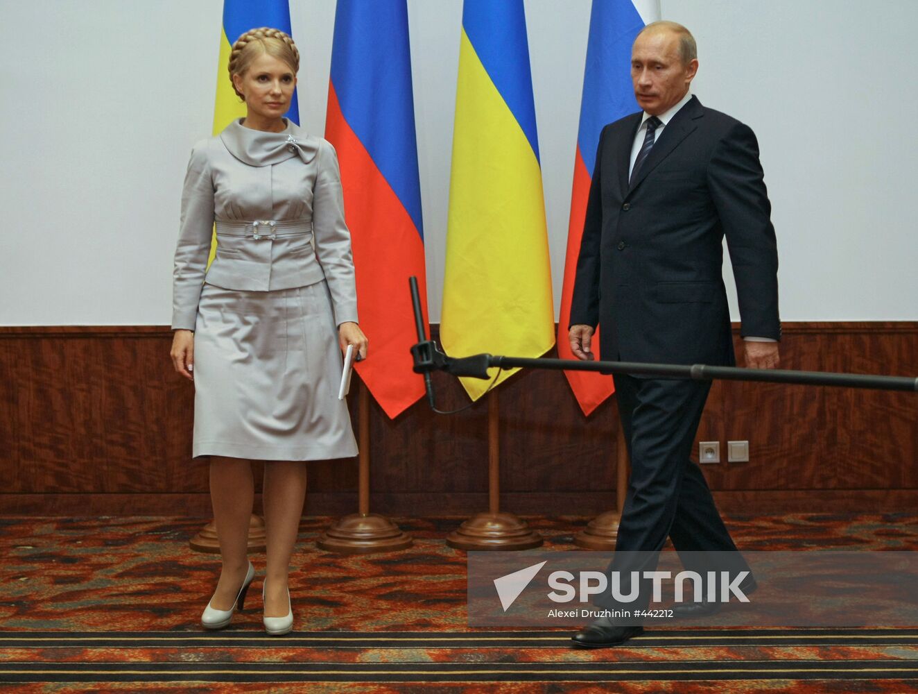 Vladimir Putin pays working visit to Poland