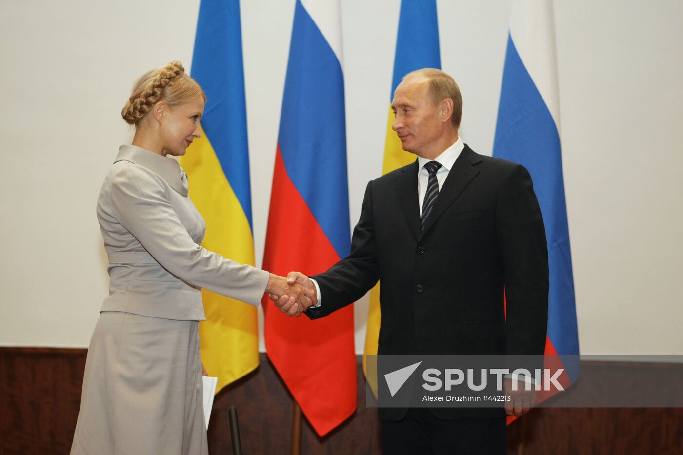 Vladimir Putin pays working visit to Poland