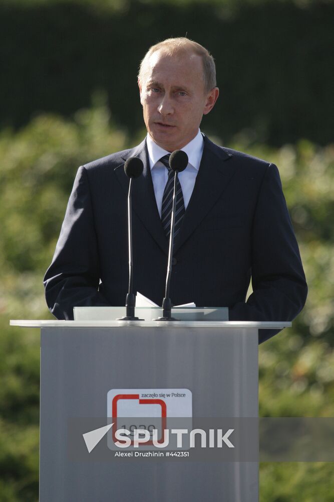 Vladimir Putin pays working visit to Poland