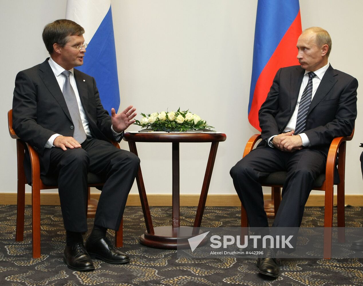 Vladimir Putin pays working visit to Poland