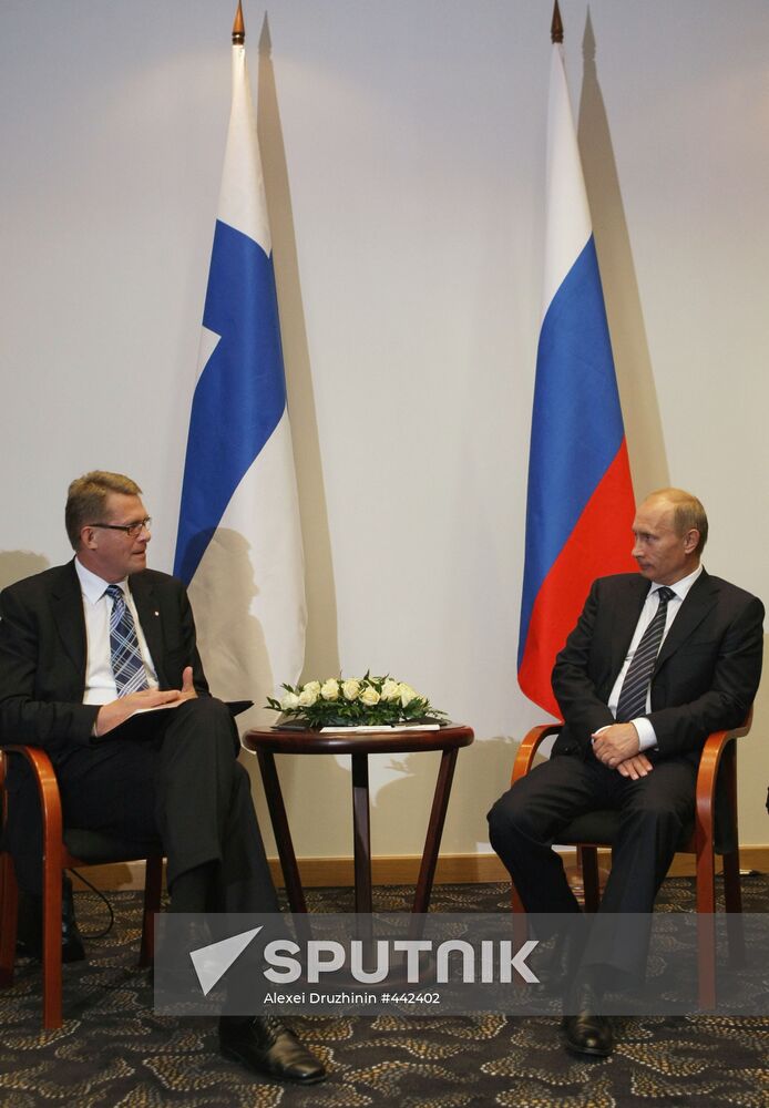 Vladimir Putin pays working visit to Poland