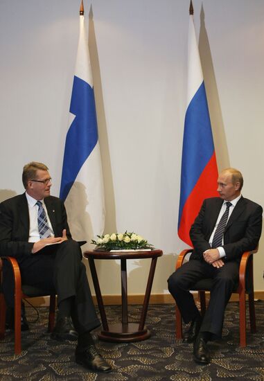 Vladimir Putin pays working visit to Poland