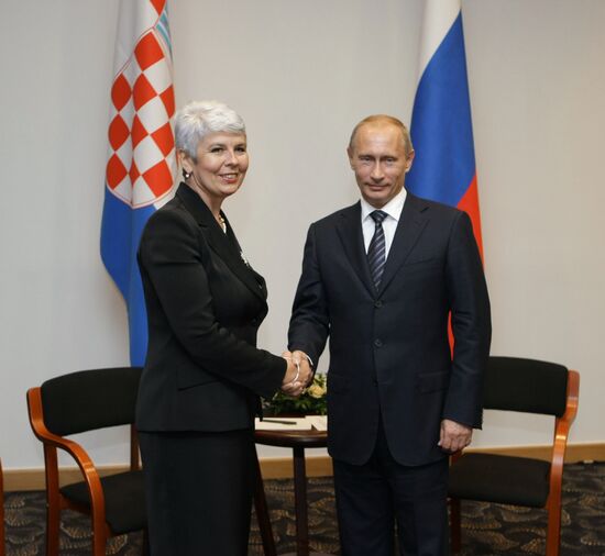 Vladimir Putin pays working visit to Poland