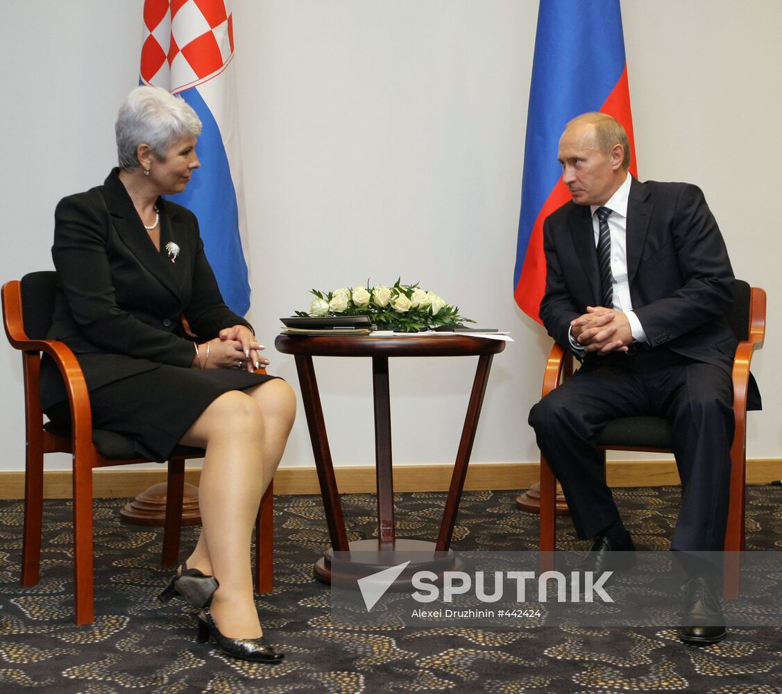 Vladimir Putin pays working visit to Poland