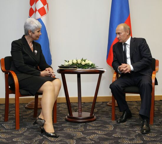 Vladimir Putin pays working visit to Poland