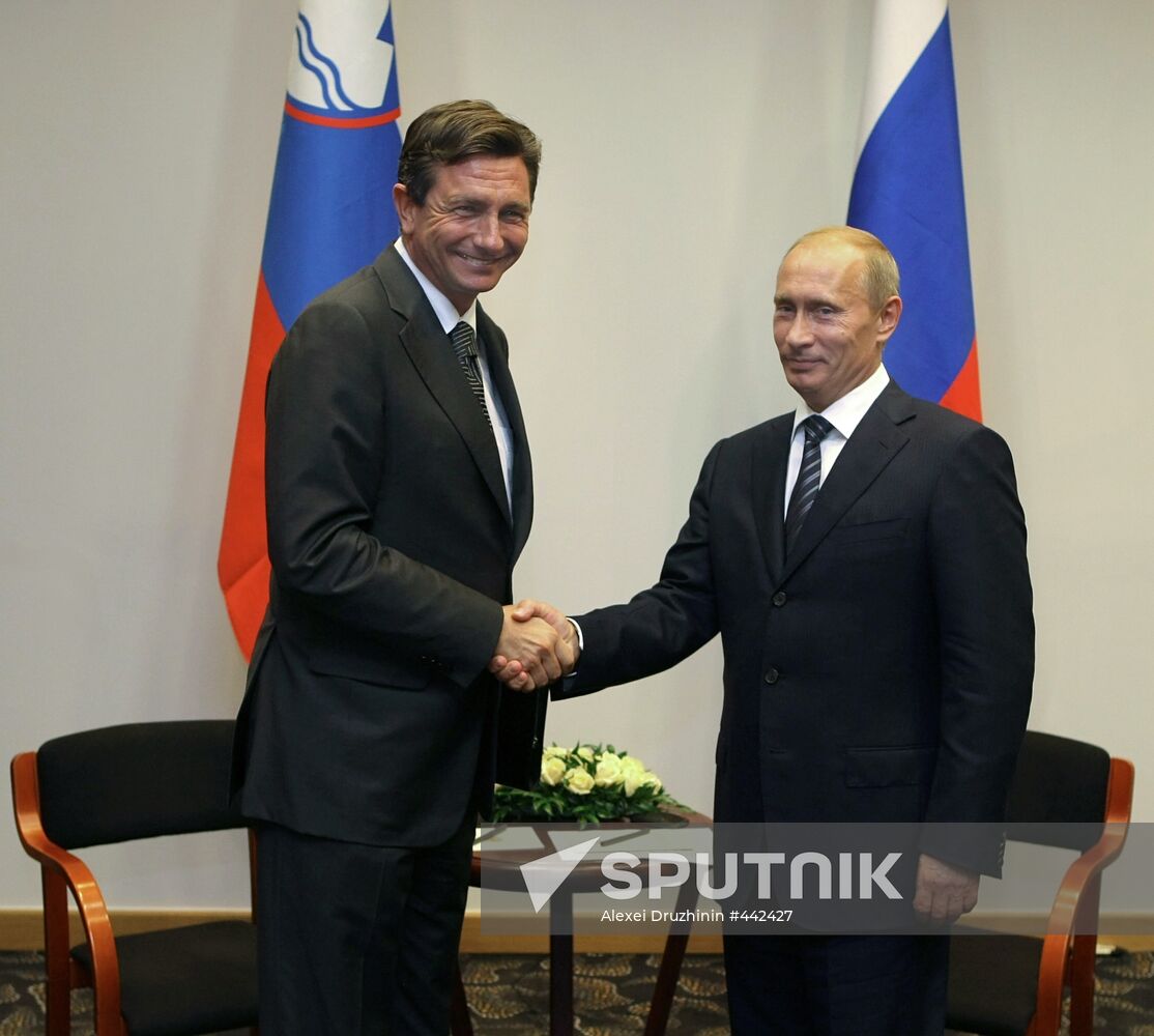 Vladimir Putin pays working visit to Poland