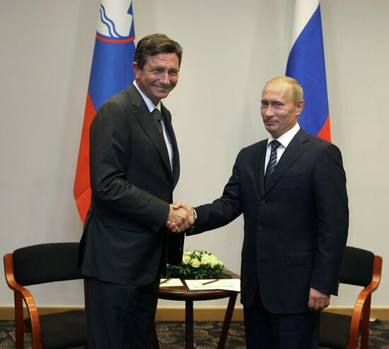 Vladimir Putin pays working visit to Poland