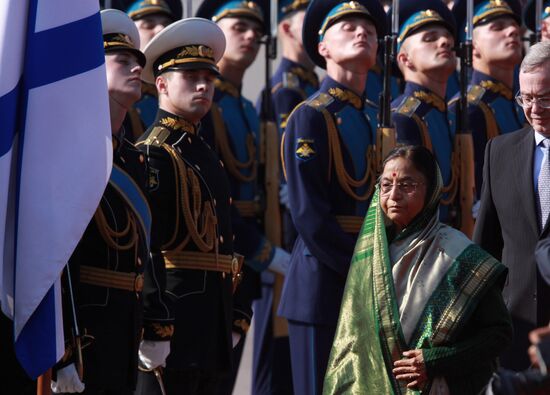 Indian President Pratibha Patil arrives in Russia