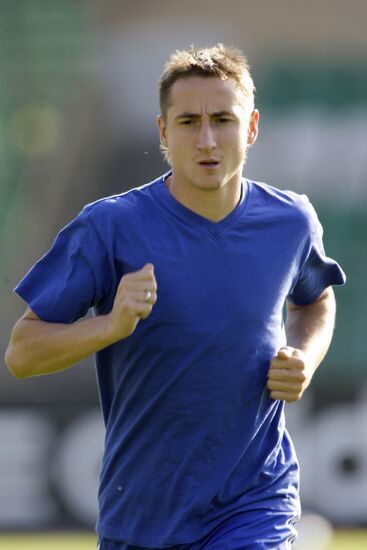 Vladimir Bystrov attends open training session