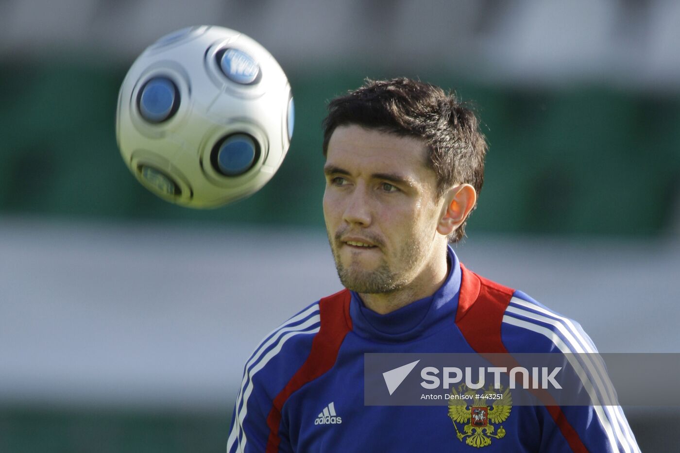 Yury Zhirkov attends open training session