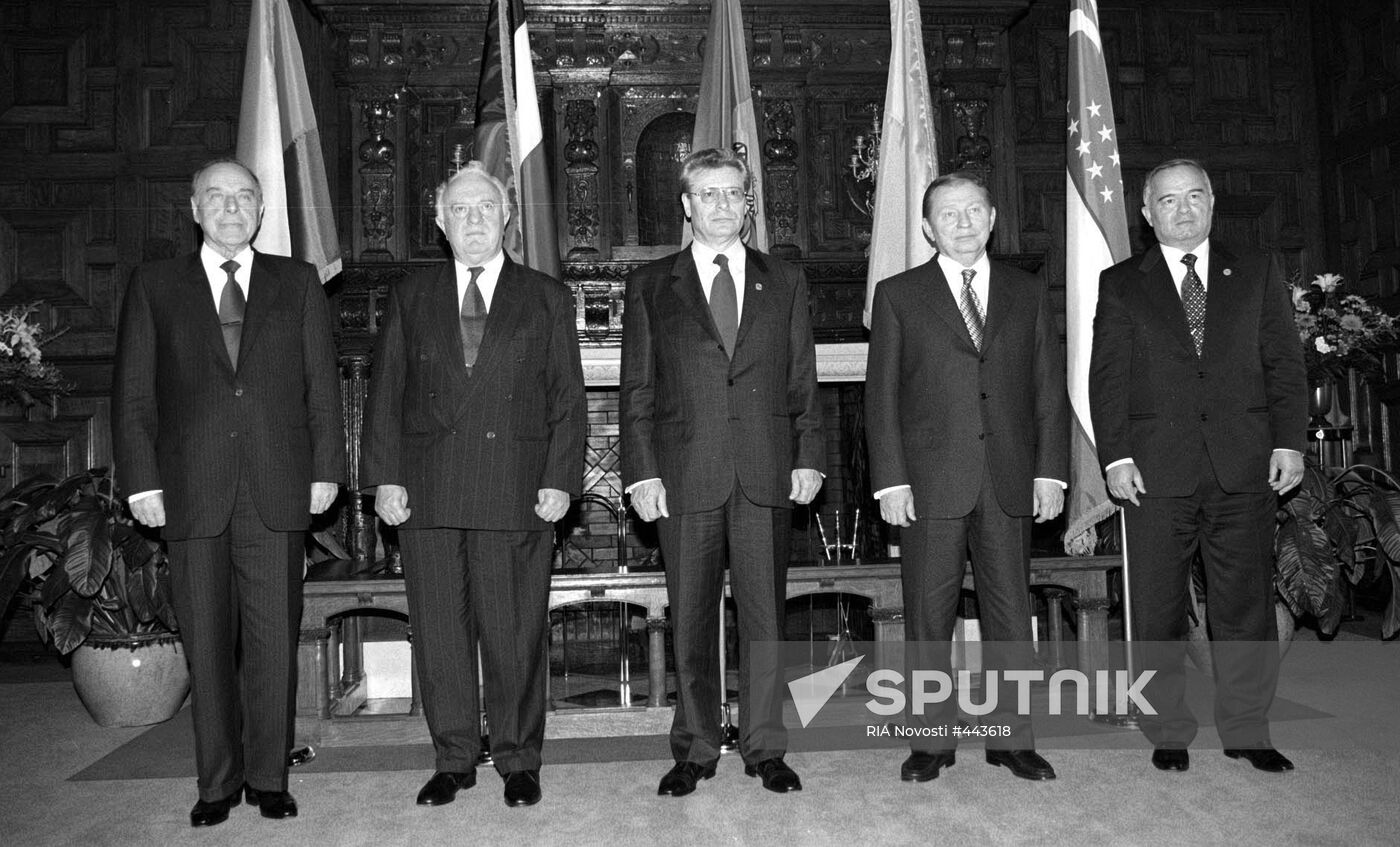 Georgian President Eduard Shevardnadze visits Strasbourg