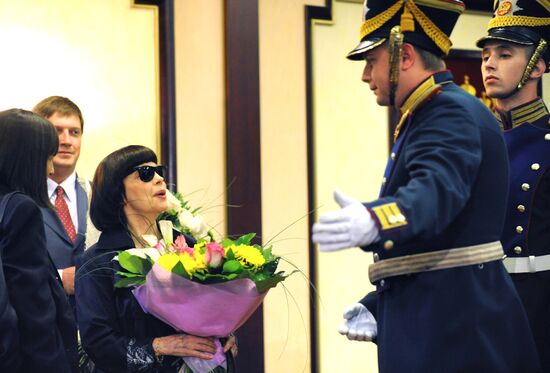 Mireille Mathieu visits Moscow