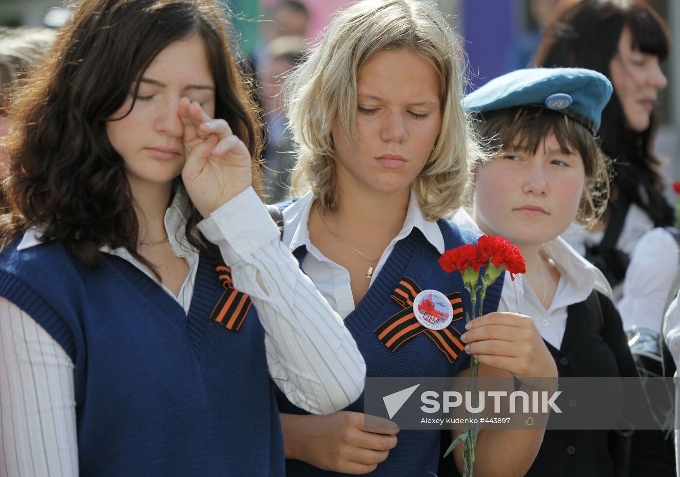 Memorial rally on terror attack site in Moscow