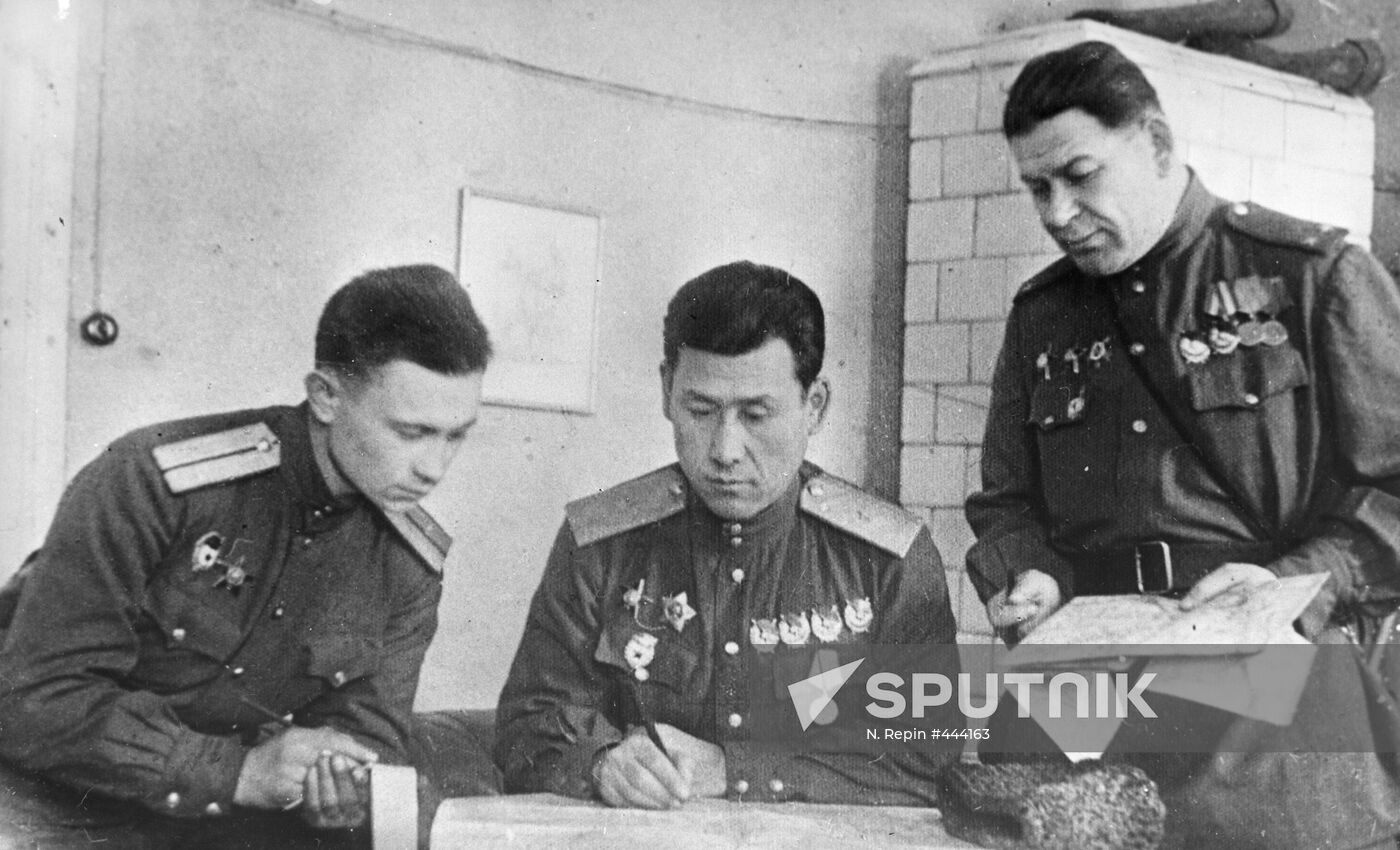 Maj. Gen. Sabir Rakhimov and Col. Rudenko