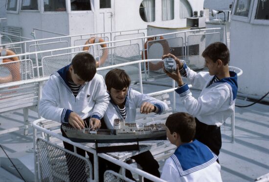 Pupils of children's flotilla