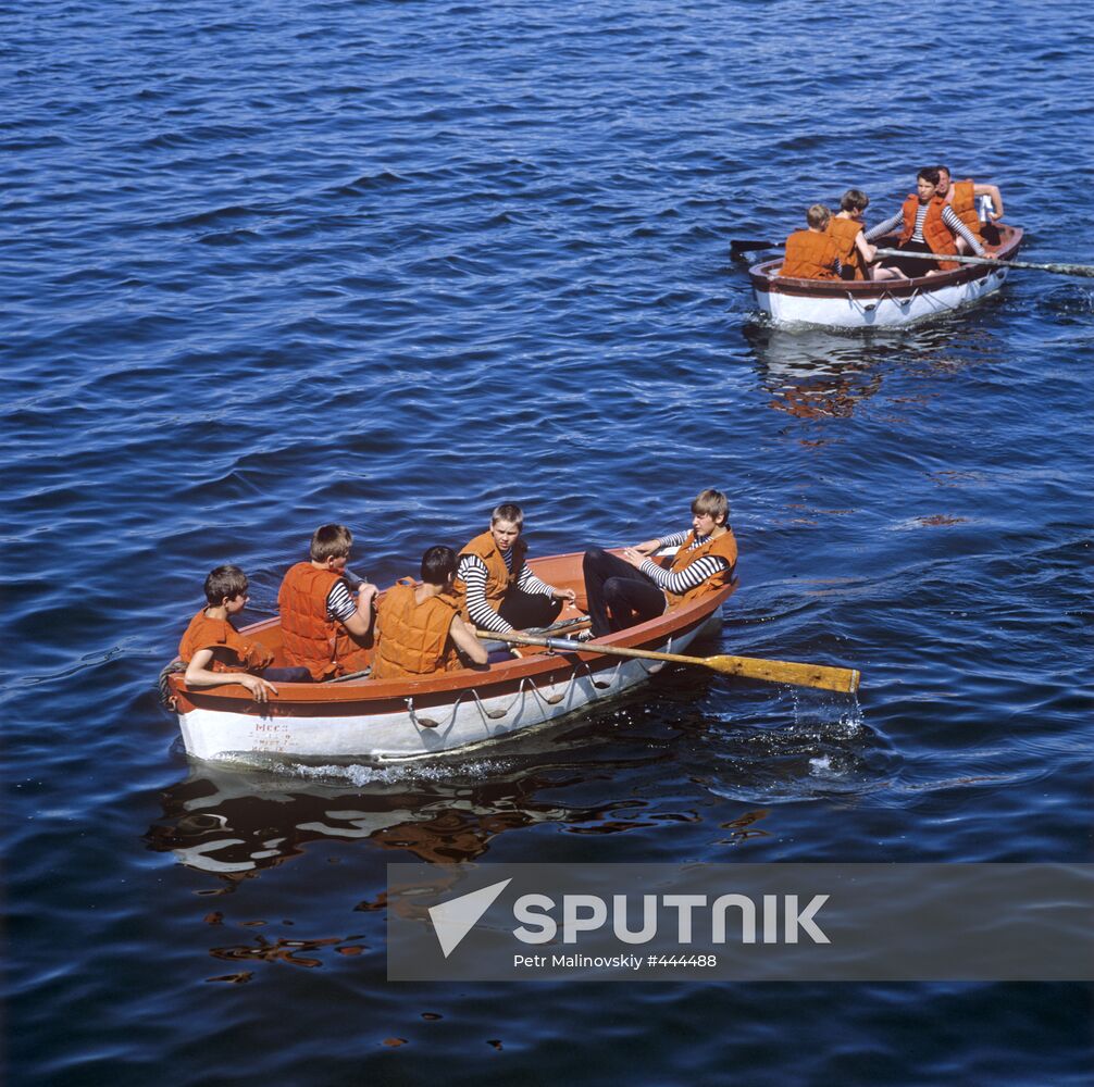 Pupils of children's flotilla