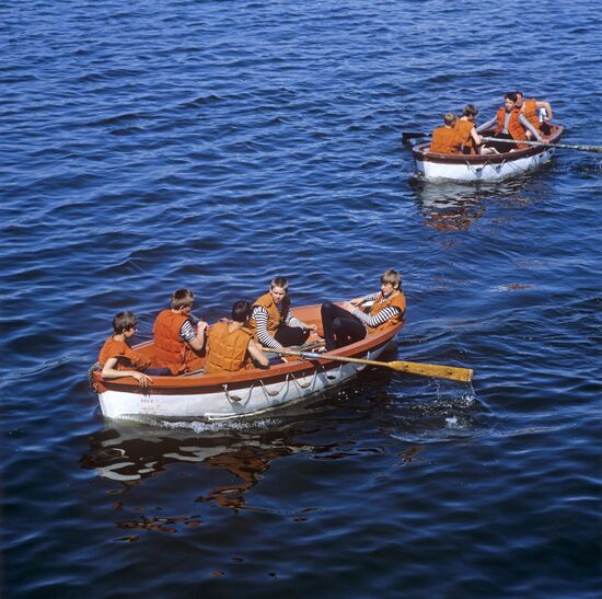 Pupils of children's flotilla