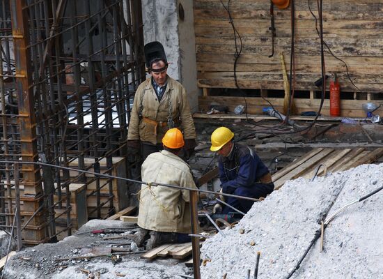 Clean-up operations at the Sayano-Shushenskaya hydropower plant